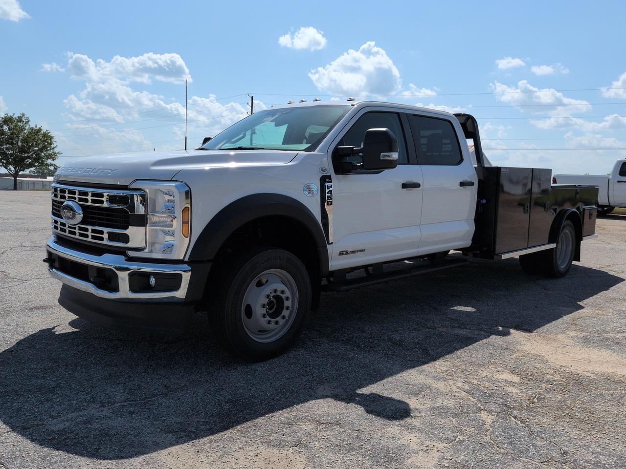 2026 Ford Super Duty F-450 DRW Flatbed Winder GA