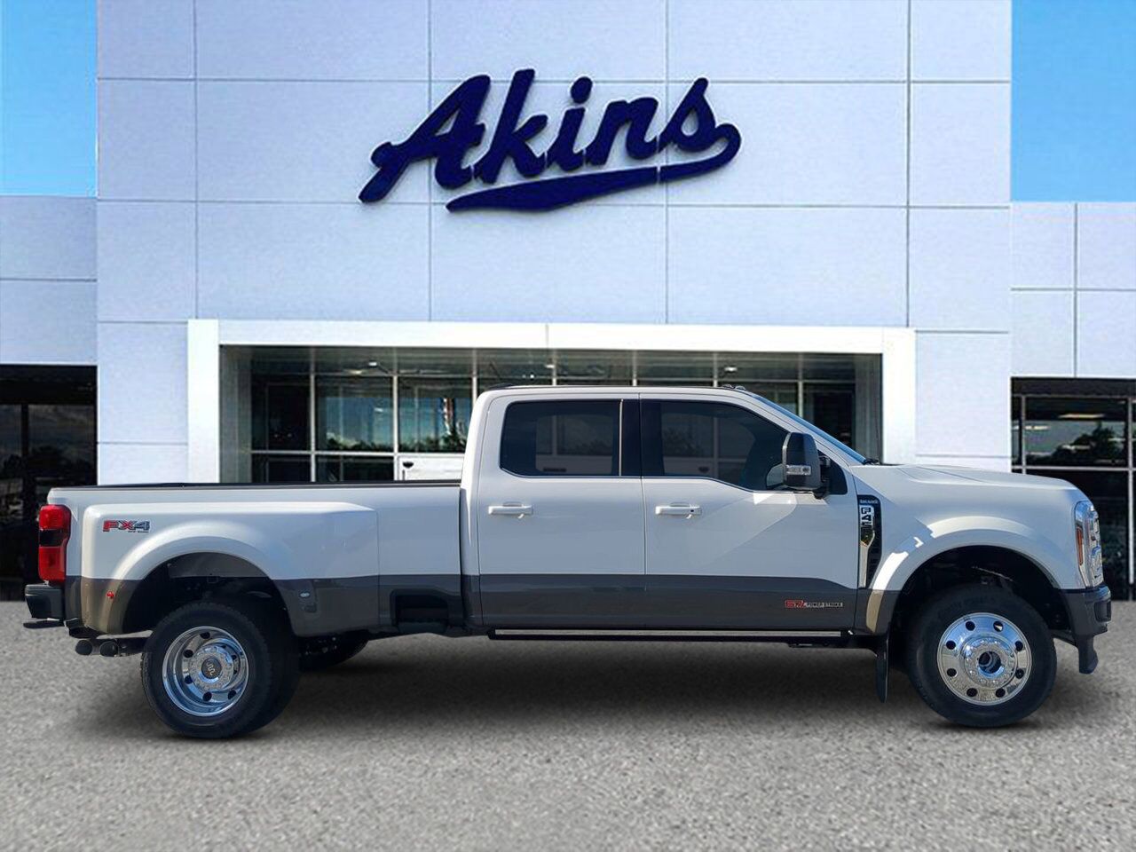 2026 Ford Super Duty F-450 DRW King Ranch Winder GA