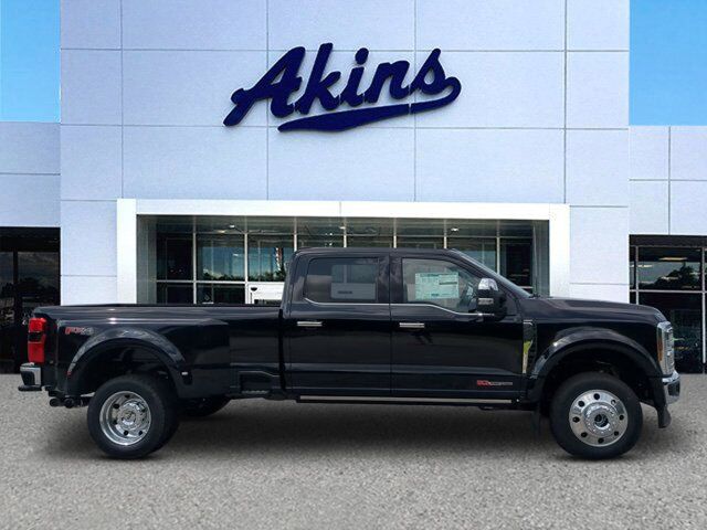 2026 Ford Super Duty F-450 DRW LARIAT Appleton WI