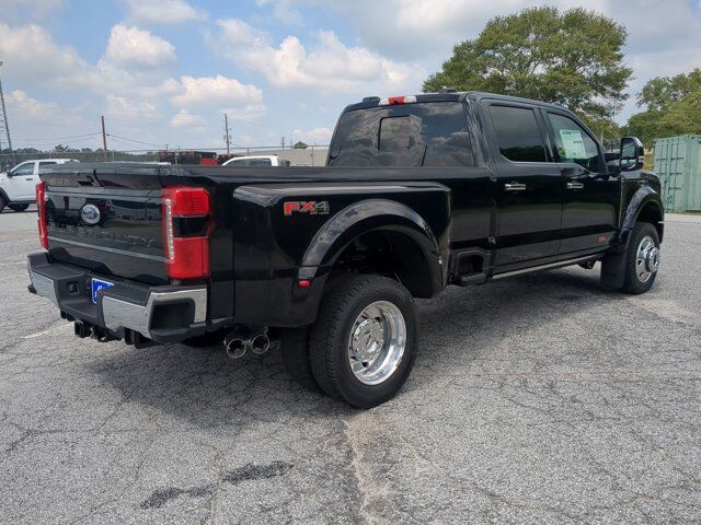 2026 Ford Super Duty F-450 DRW LARIAT Appleton WI