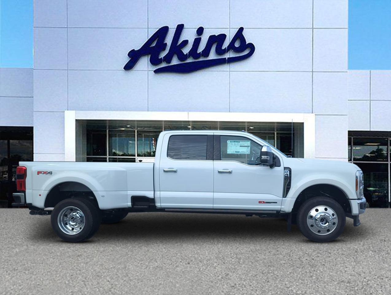 2026 Ford Super Duty F-450 DRW LARIAT Winder GA