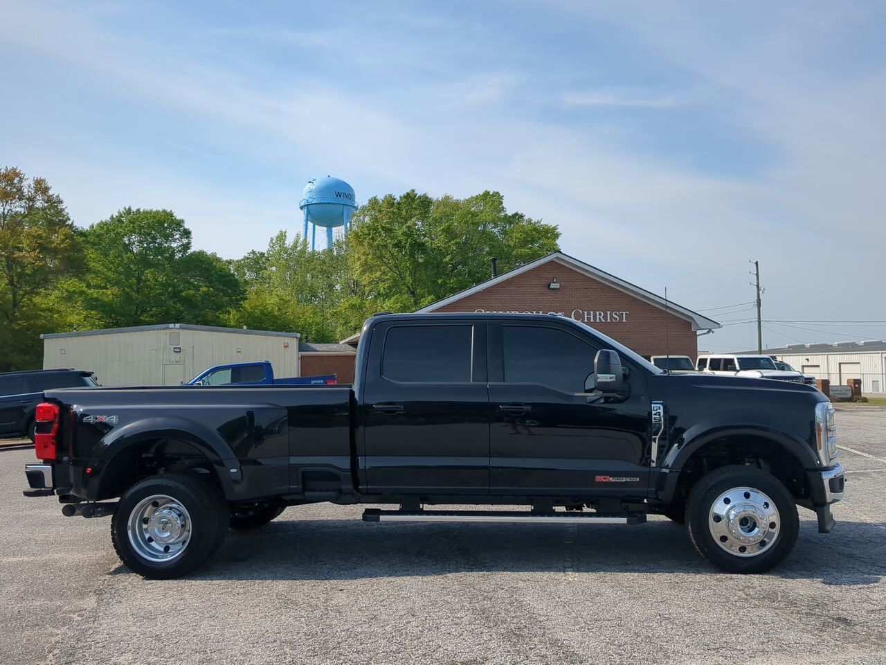 2026 Ford Super Duty F-450 DRW LARIAT