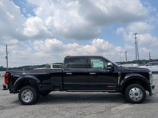 2026 Ford Super Duty F-450 DRW LARIAT Winder GA