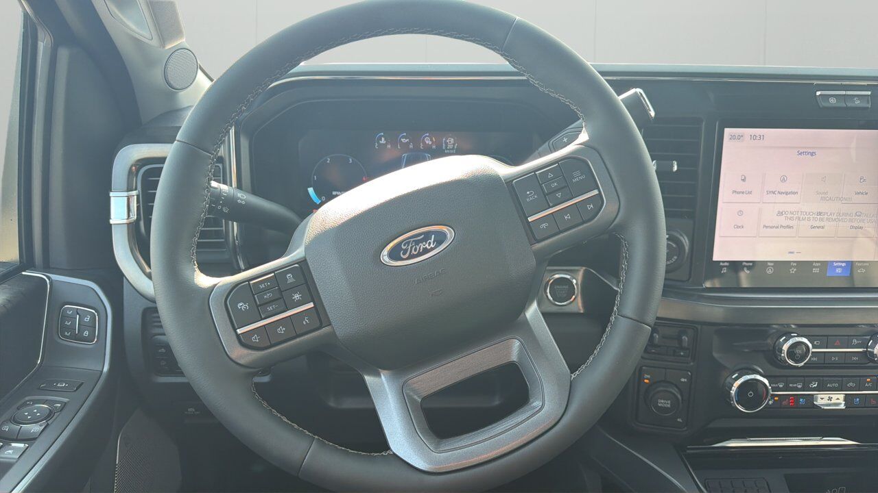 2026 Ford Super Duty F-450 DRW Lariat Sherwood Park AB