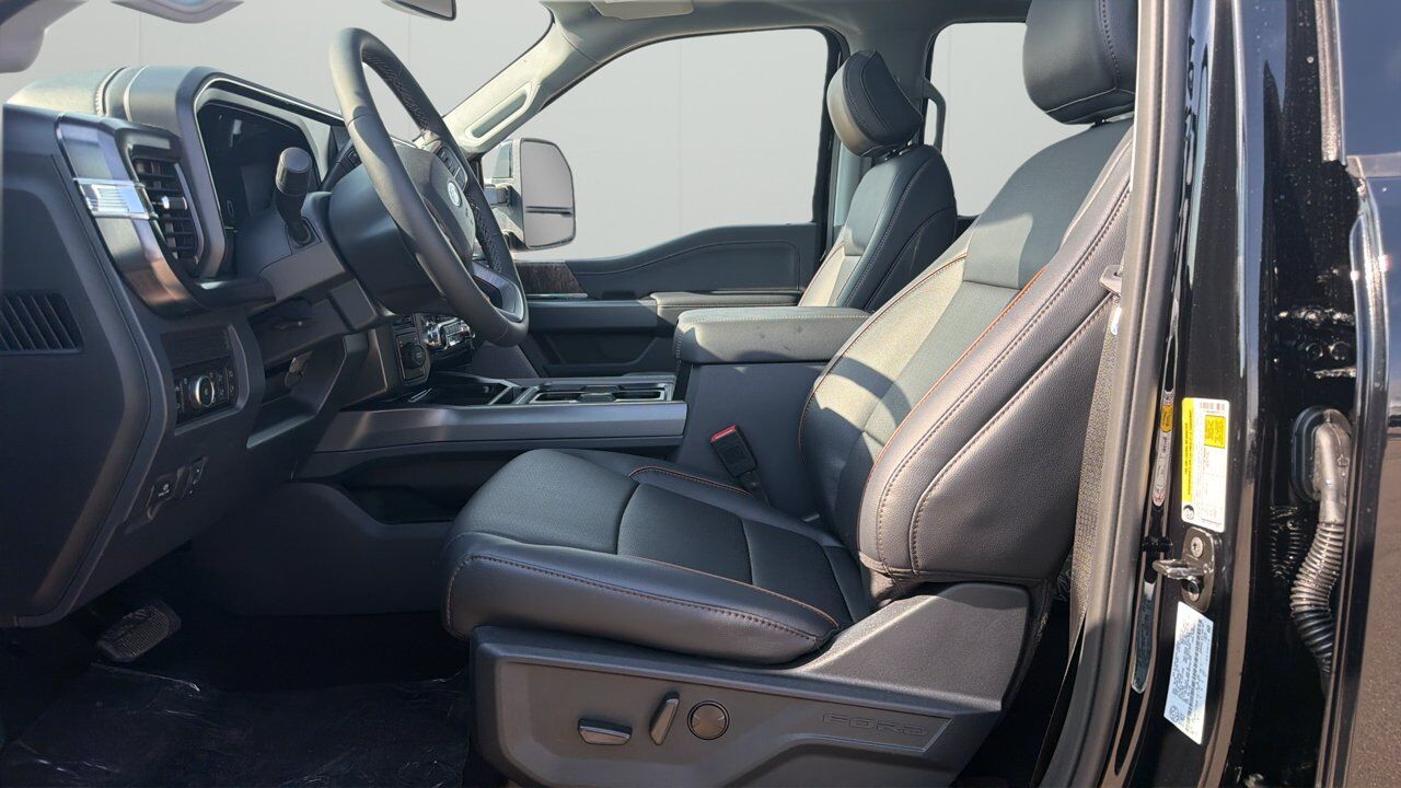 2026 Ford Super Duty F-450 DRW Lariat Sherwood Park AB
