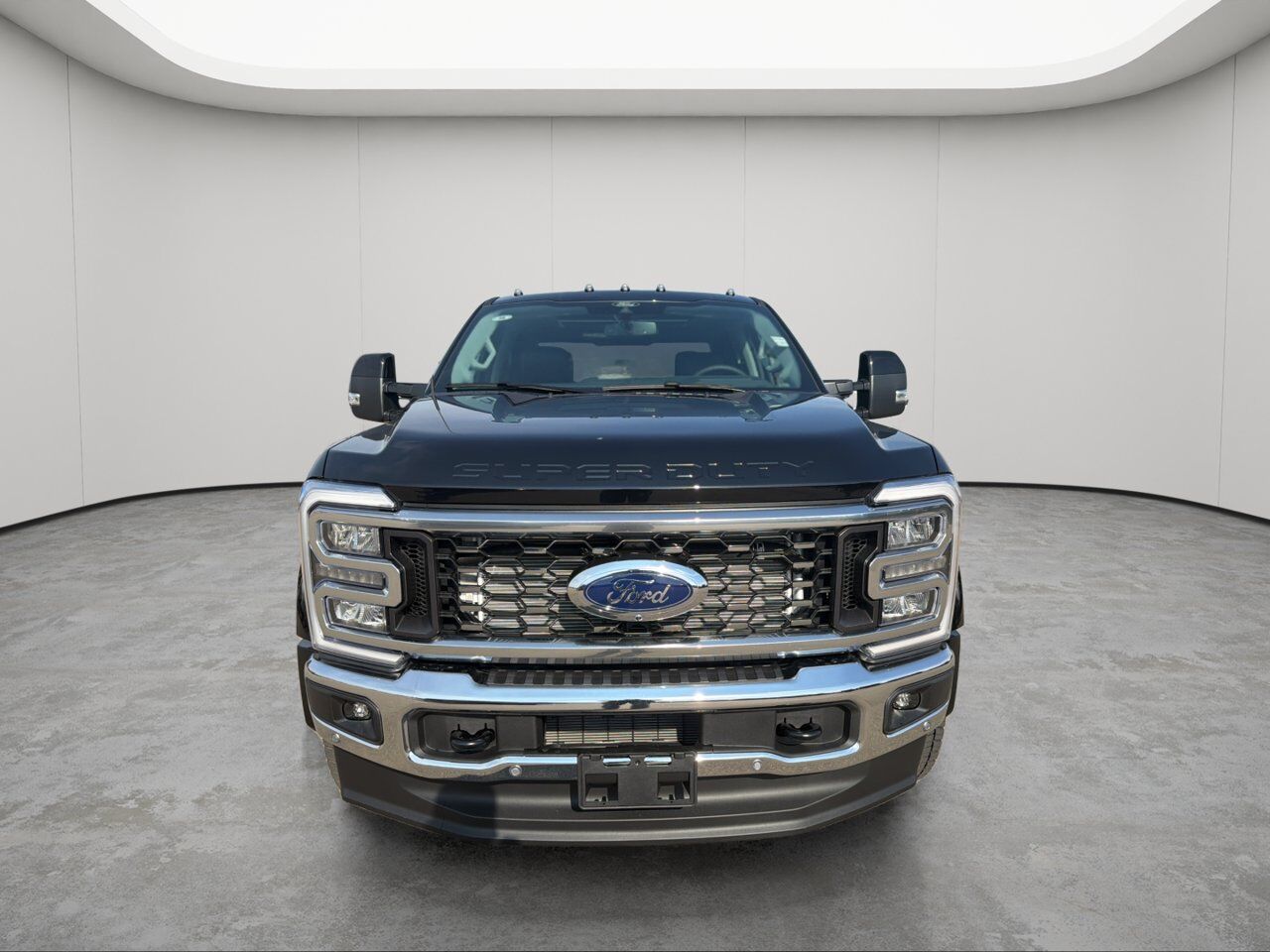 2026 Ford Super Duty F-450 DRW Lariat