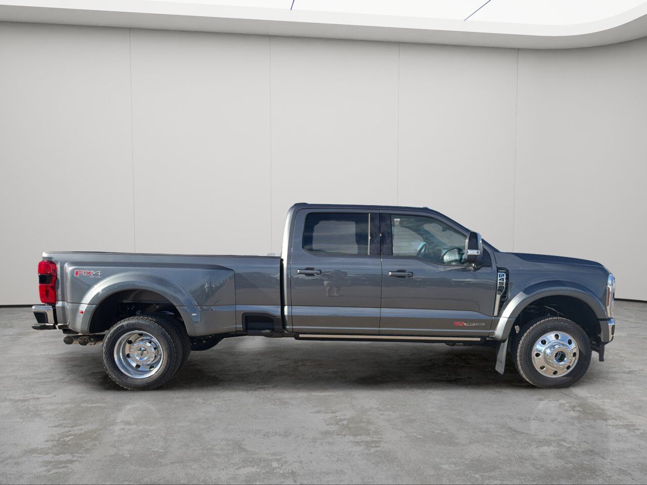 2026 Ford Super Duty F-450 DRW Lariat Sherwood Park AB