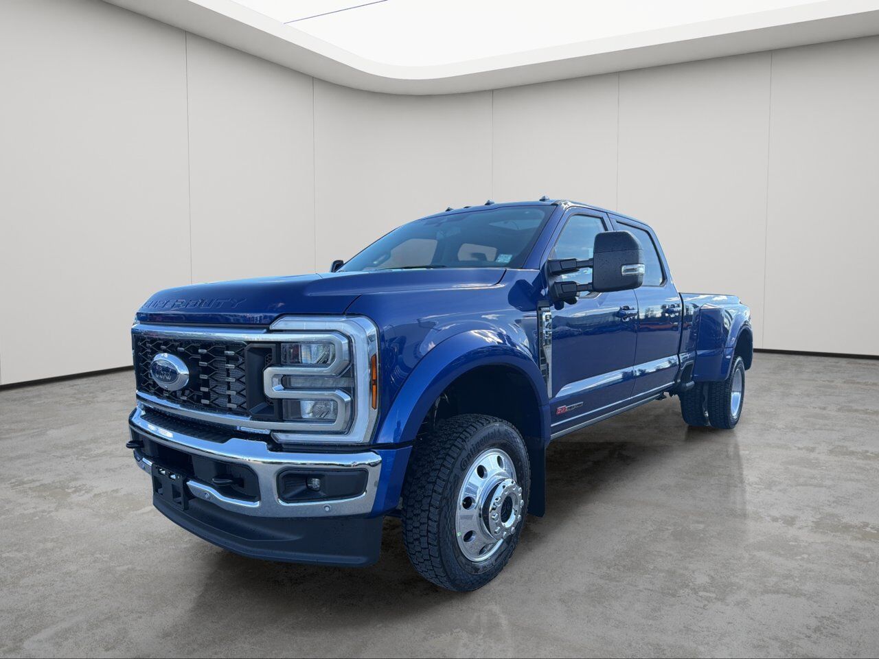 2026 Ford Super Duty F-450 DRW Lariat