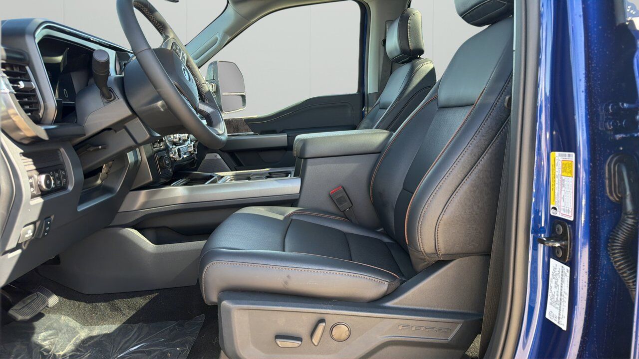 2026 Ford Super Duty F-450 DRW Lariat Sherwood Park AB
