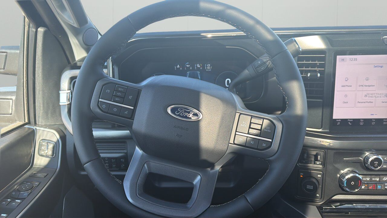 2026 Ford Super Duty F-450 DRW Lariat Sherwood Park AB