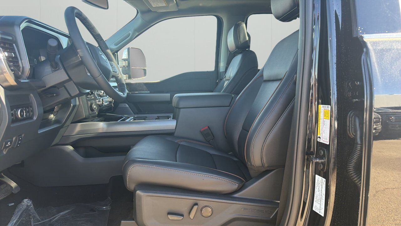 2026 Ford Super Duty F-450 DRW Lariat Sherwood Park AB