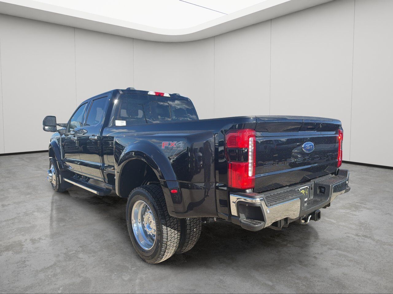 2026 Ford Super Duty F-450 DRW Lariat Sherwood Park AB