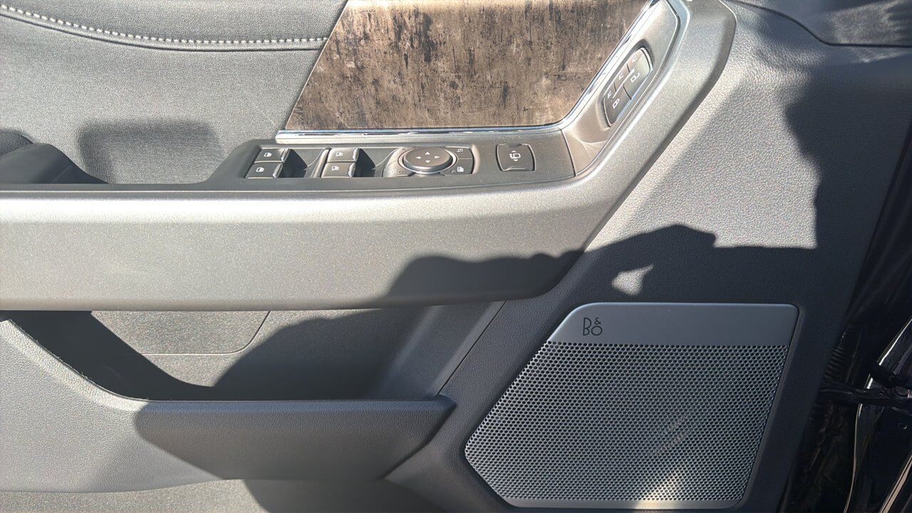 2026 Ford Super Duty F-450 DRW Lariat Sherwood Park AB