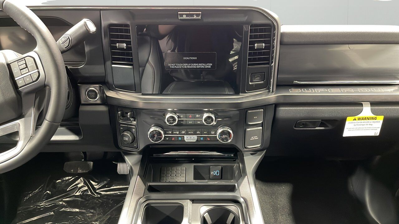 2026 Ford Super Duty F-450 DRW Lariat Sherwood Park AB