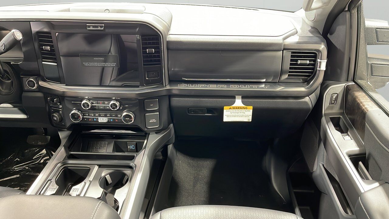 2026 Ford Super Duty F-450 DRW Lariat Sherwood Park AB