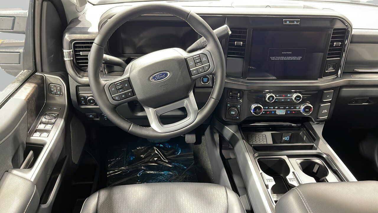 2026 Ford Super Duty F-450 DRW Lariat Sherwood Park AB