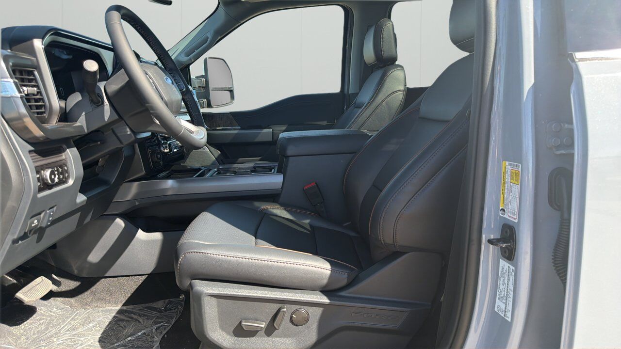 2026 Ford Super Duty F-450 DRW Lariat Sherwood Park AB