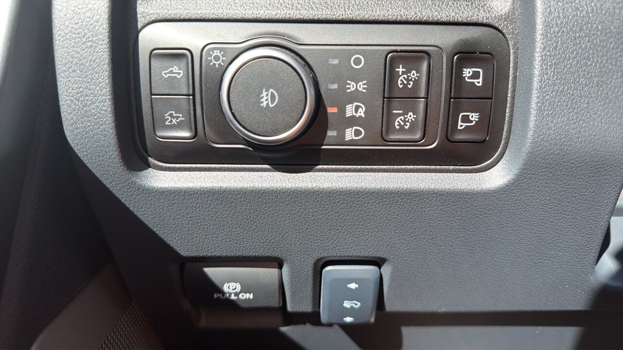 2026 Ford Super Duty F-450 DRW Lariat Sherwood Park AB
