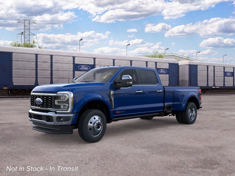 2026 Ford Super Duty F-450 DRW Lariat