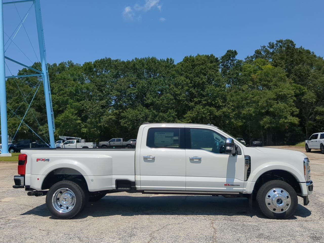 2026 Ford Super Duty F-450 DRW