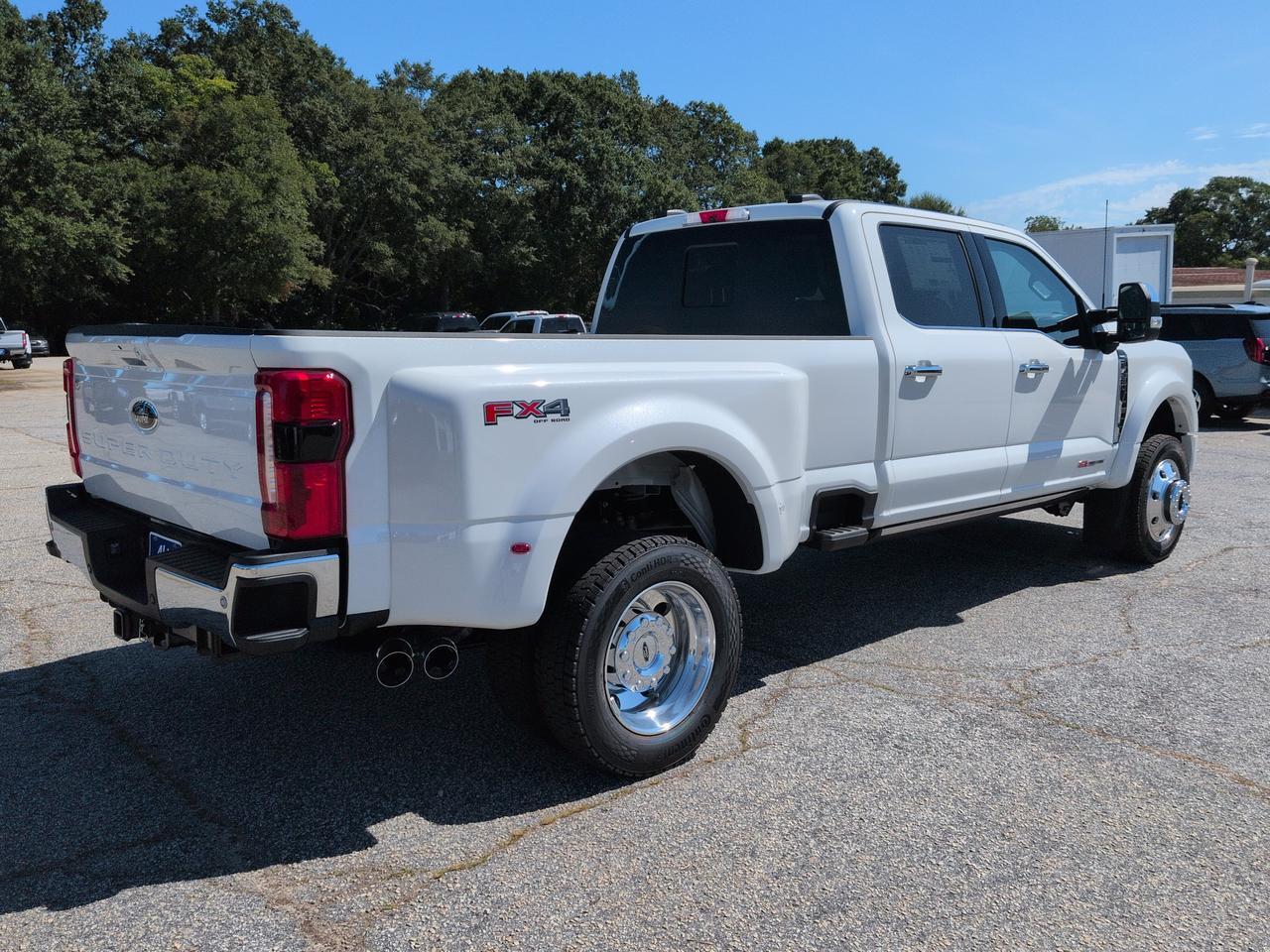 2026 Ford Super Duty F-450 DRW Lariat Winder GA