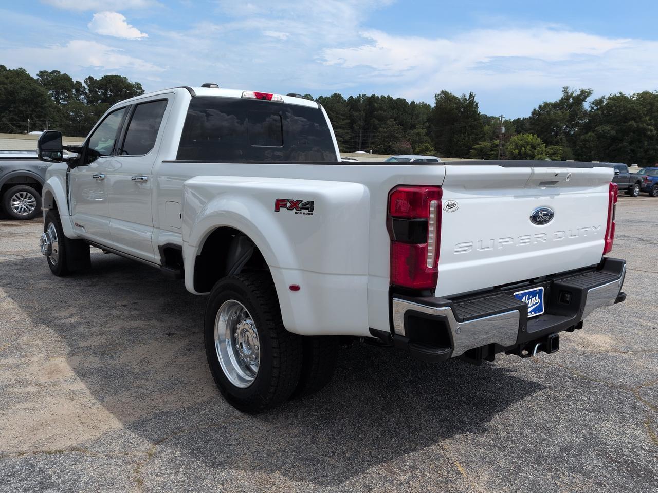 2026 Ford Super Duty F-450 DRW Lariat Winder GA