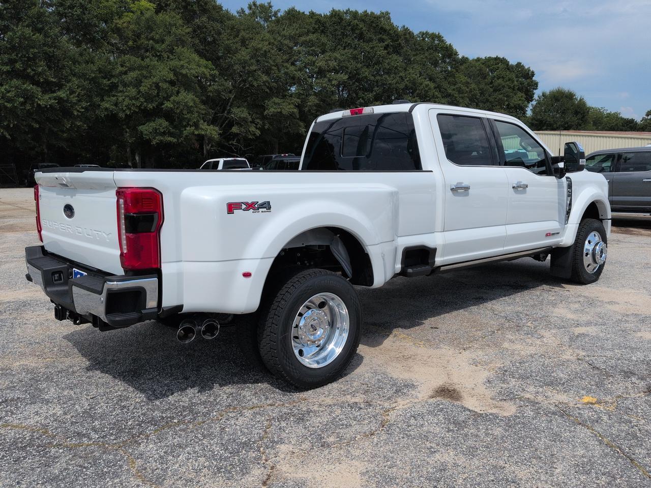 2026 Ford Super Duty F-450 DRW Lariat Winder GA