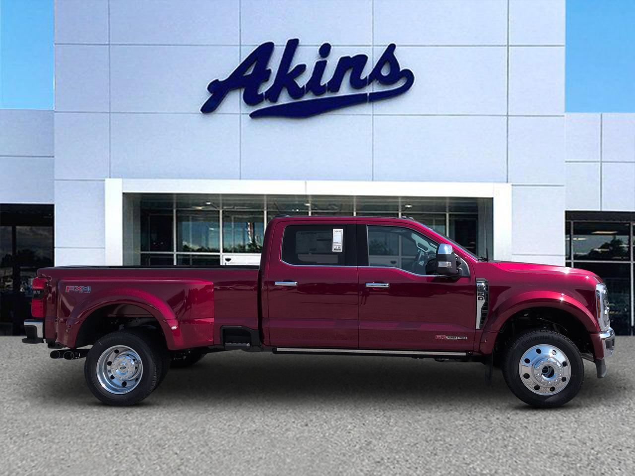 2026 Ford Super Duty F-450 DRW Lariat