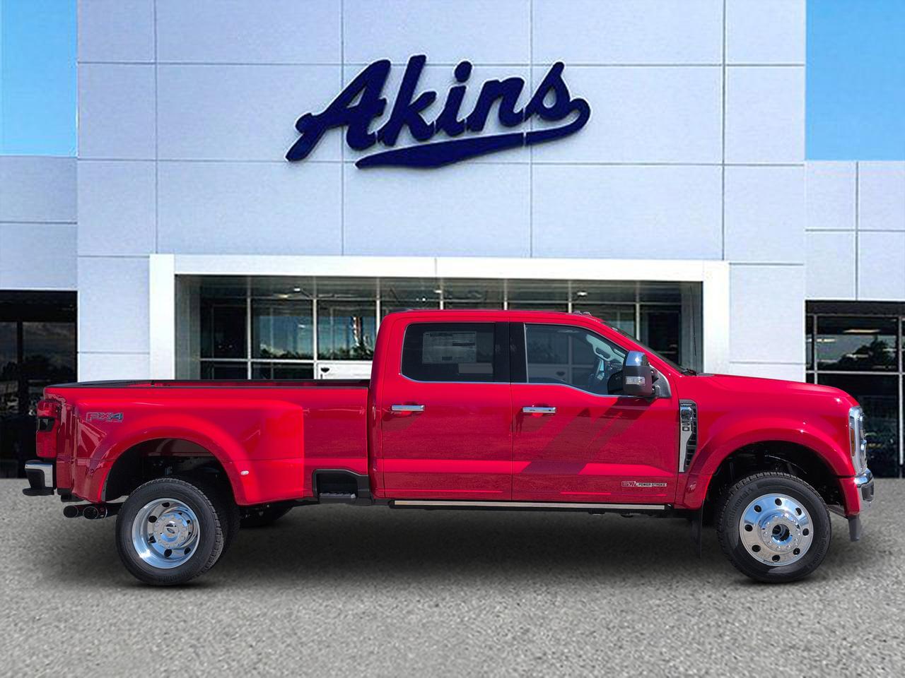 2026 Ford Super Duty F-450 DRW Lariat