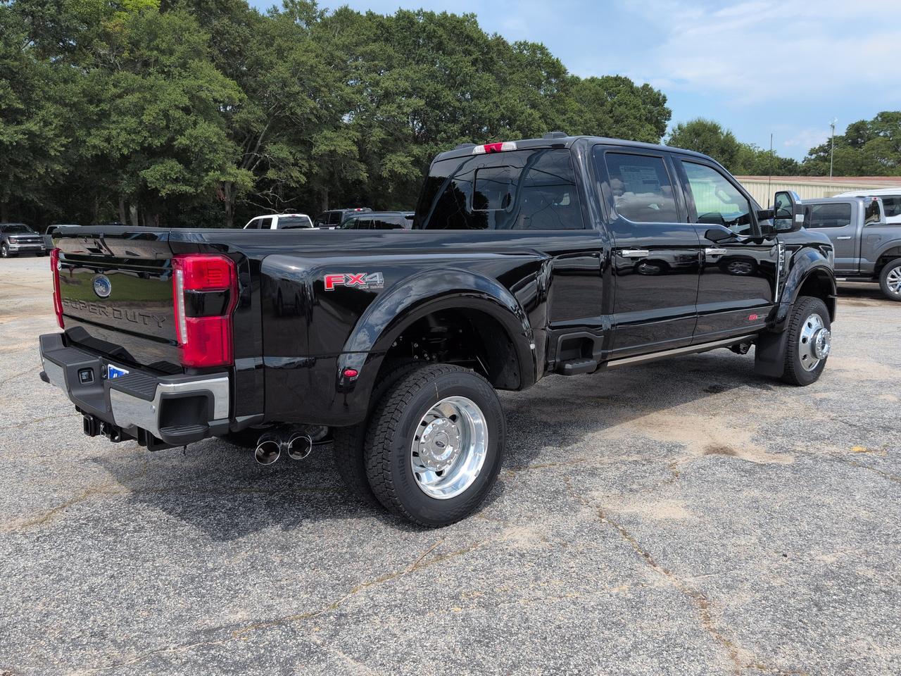 2026 Ford Super Duty F-450 DRW Lariat Winder GA