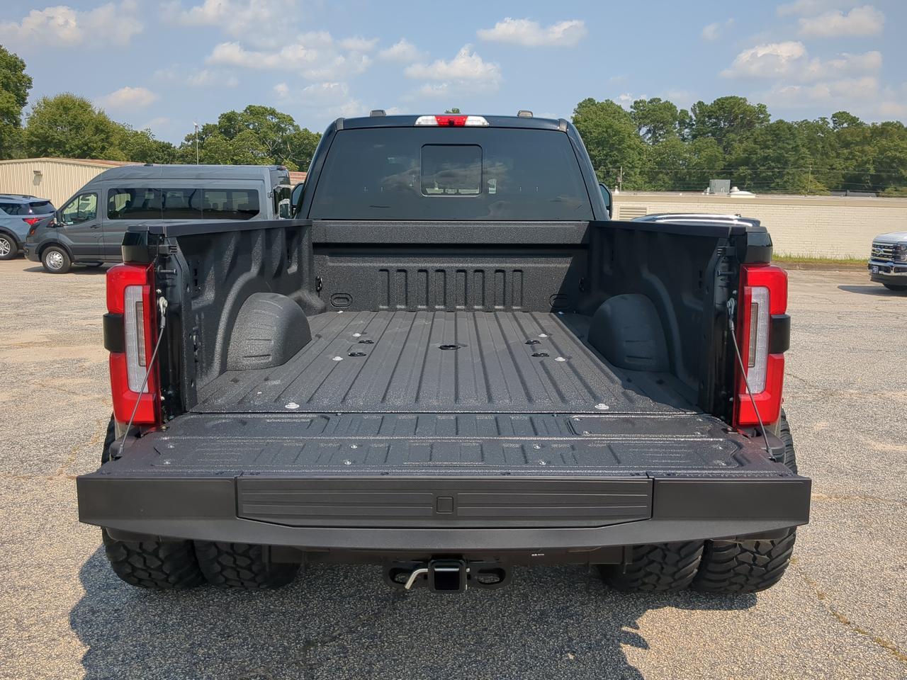 2026 Ford Super Duty F-450 DRW Platinum Appleton WI