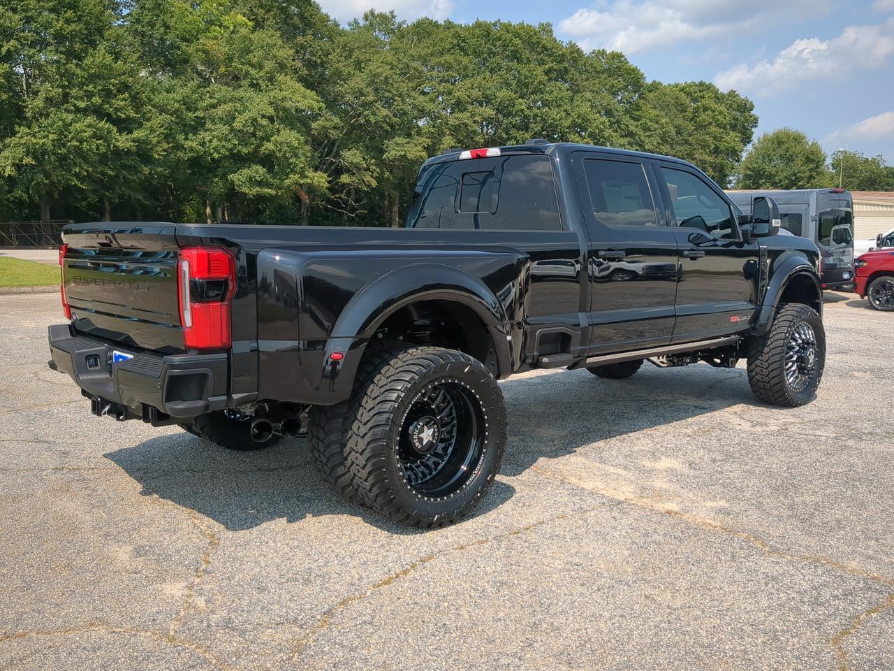 2026 Ford Super Duty F-450 DRW Platinum Appleton WI