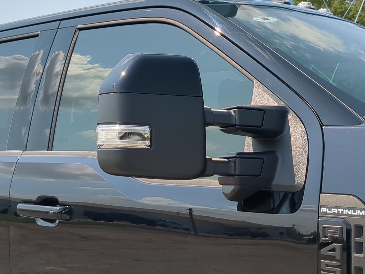 2026 Ford Super Duty F-450 DRW Platinum Appleton WI