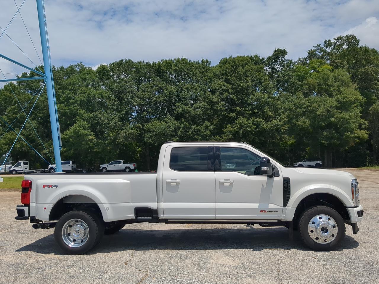 2026 Ford Super Duty F-450 DRW Platinum Appleton WI