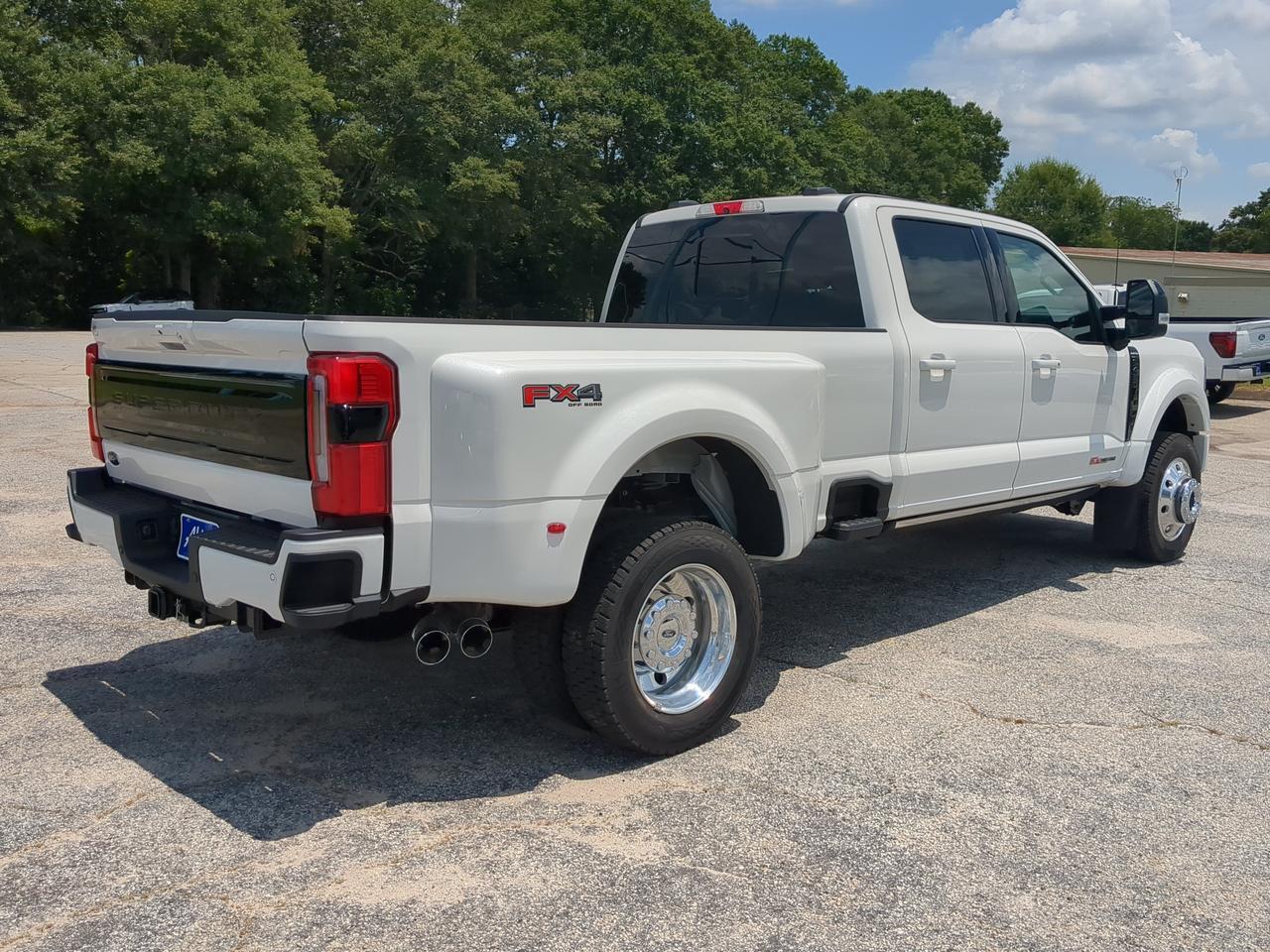 2026 Ford Super Duty F-450 DRW Platinum Appleton WI