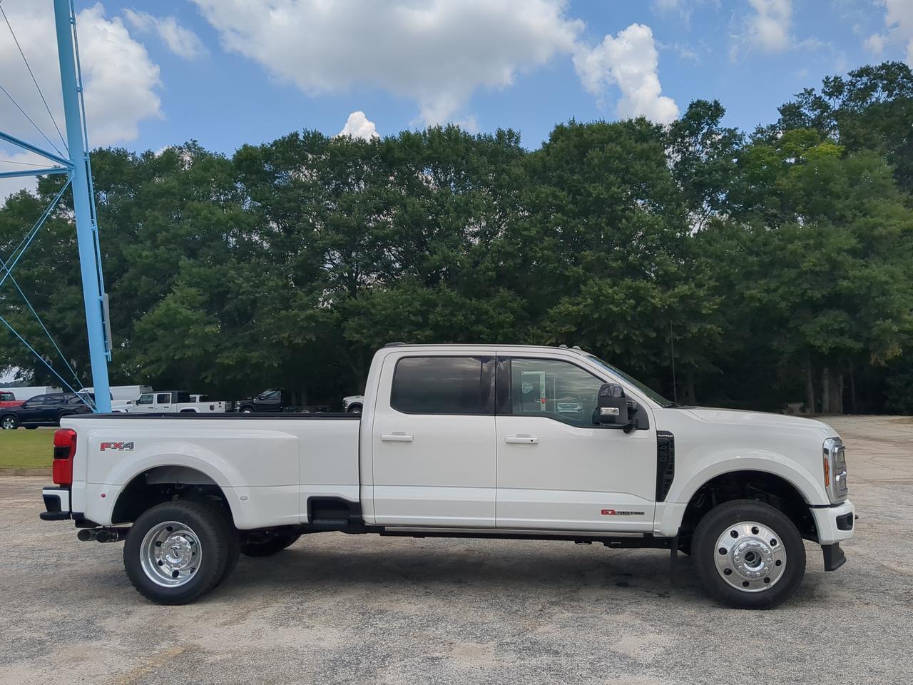 2026 Ford Super Duty F-450 DRW Platinum Appleton WI