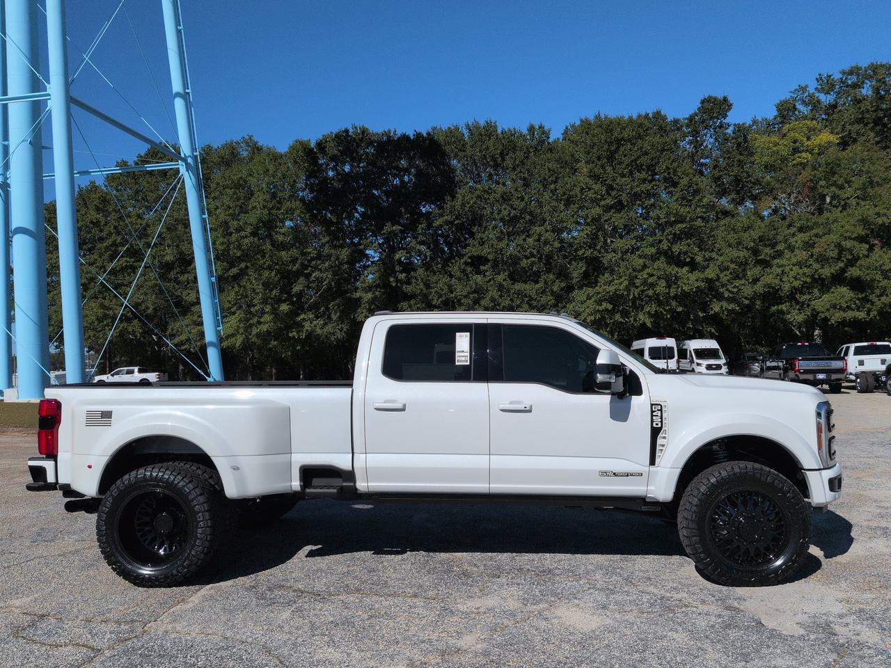 2026 Ford Super Duty F-450 DRW Platinum Appleton WI