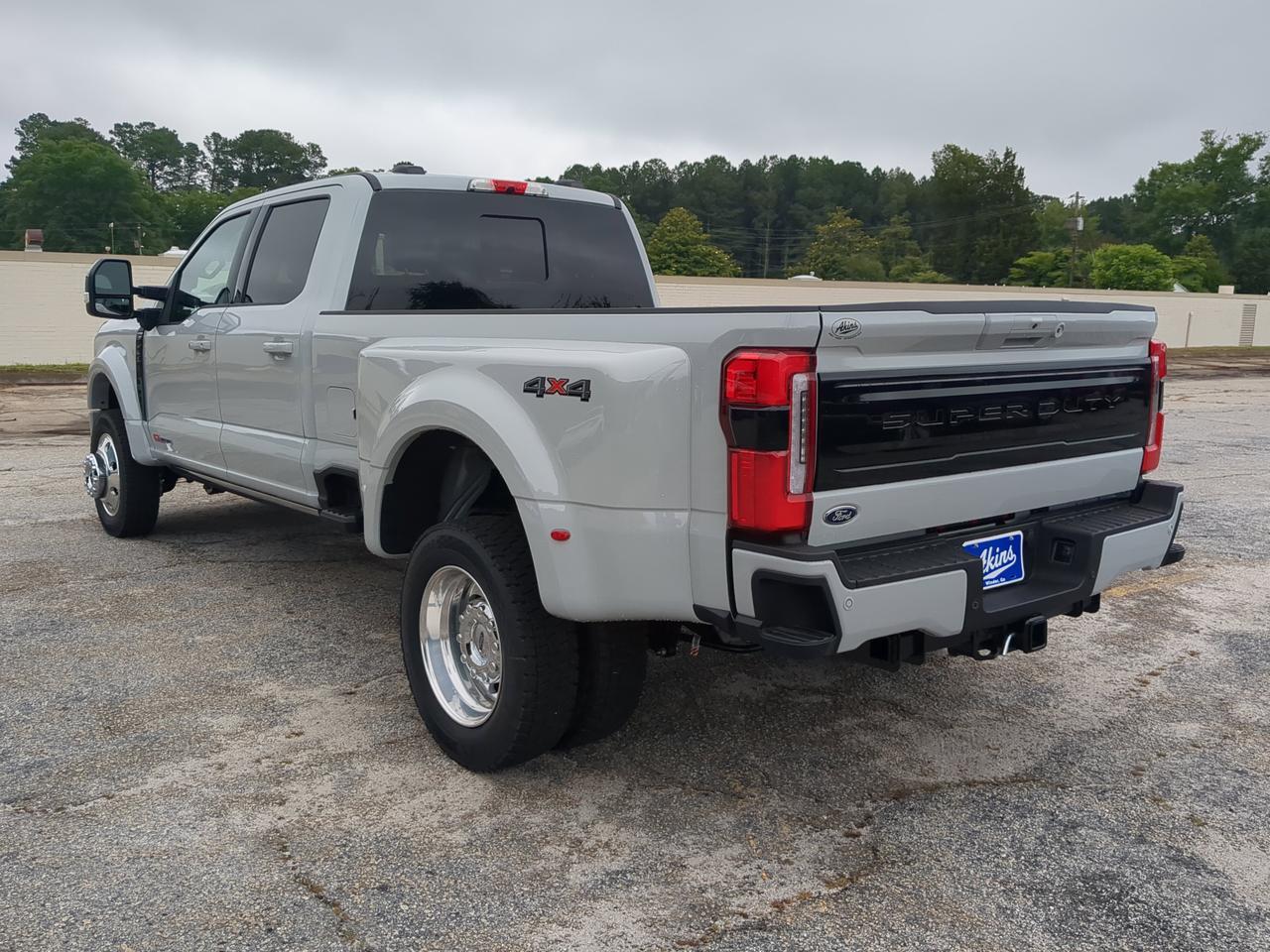 2026 Ford Super Duty F-450 DRW Platinum Appleton WI