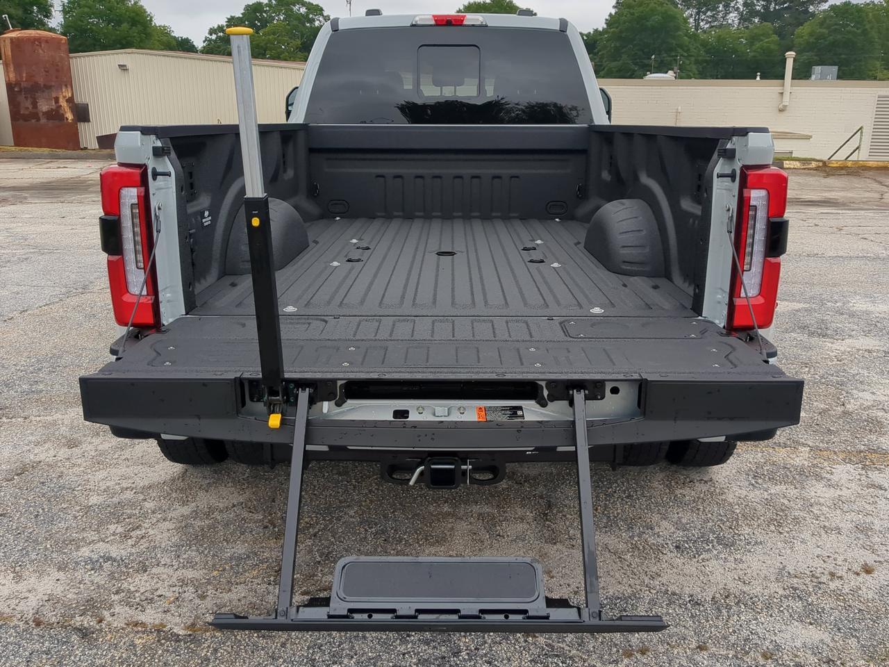 2026 Ford Super Duty F-450 DRW Platinum Appleton WI