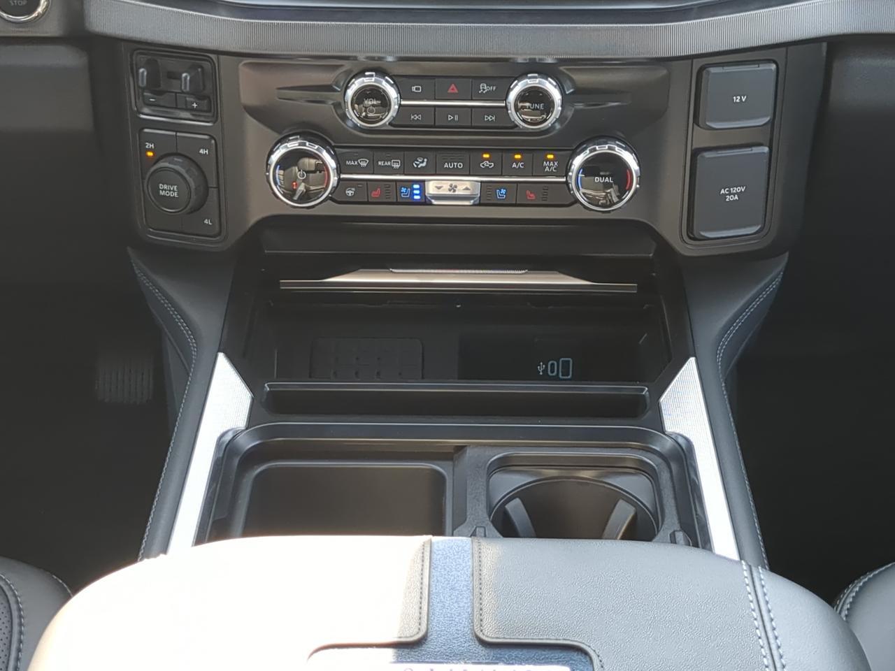 2026 Ford Super Duty F-450 DRW Platinum Appleton WI