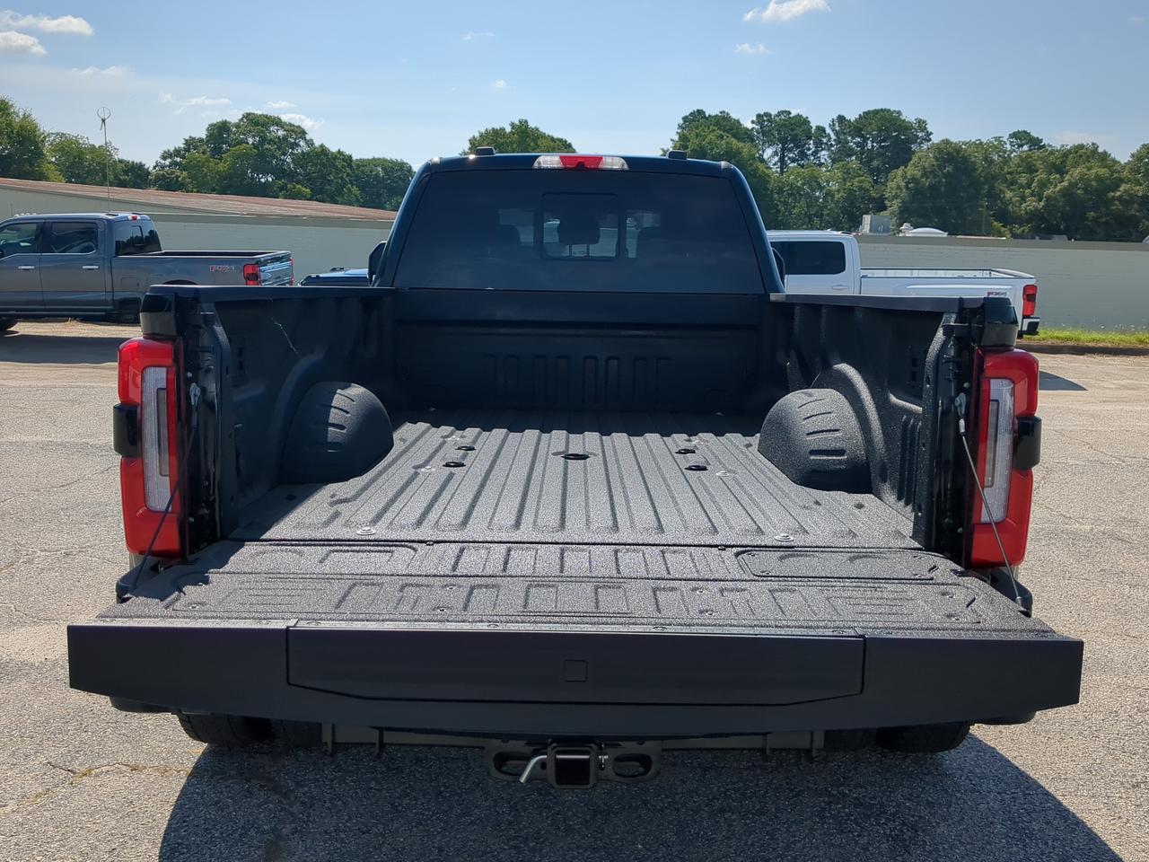 2026 Ford Super Duty F-450 DRW Platinum Appleton WI