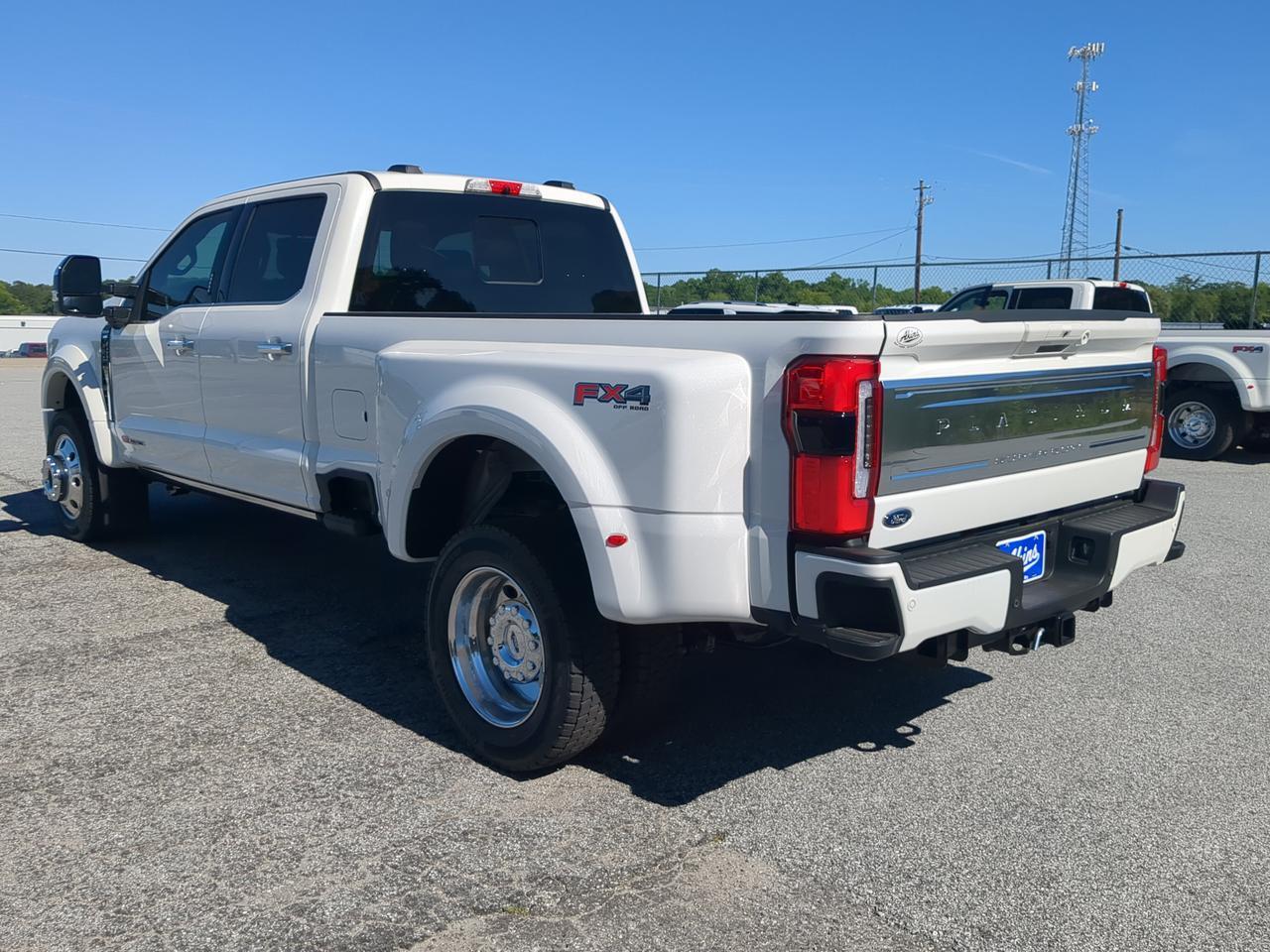 2026 Ford Super Duty F-450 DRW Platinum Plus Appleton WI