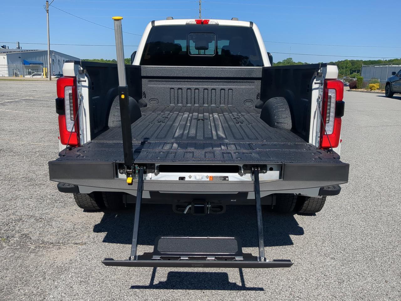 2026 Ford Super Duty F-450 DRW Platinum Plus Appleton WI