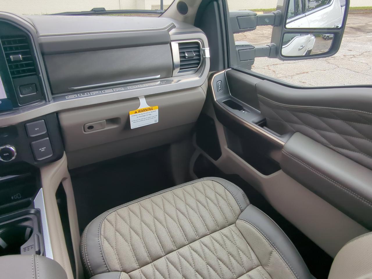 2026 Ford Super Duty F-450 DRW Platinum Plus Appleton WI
