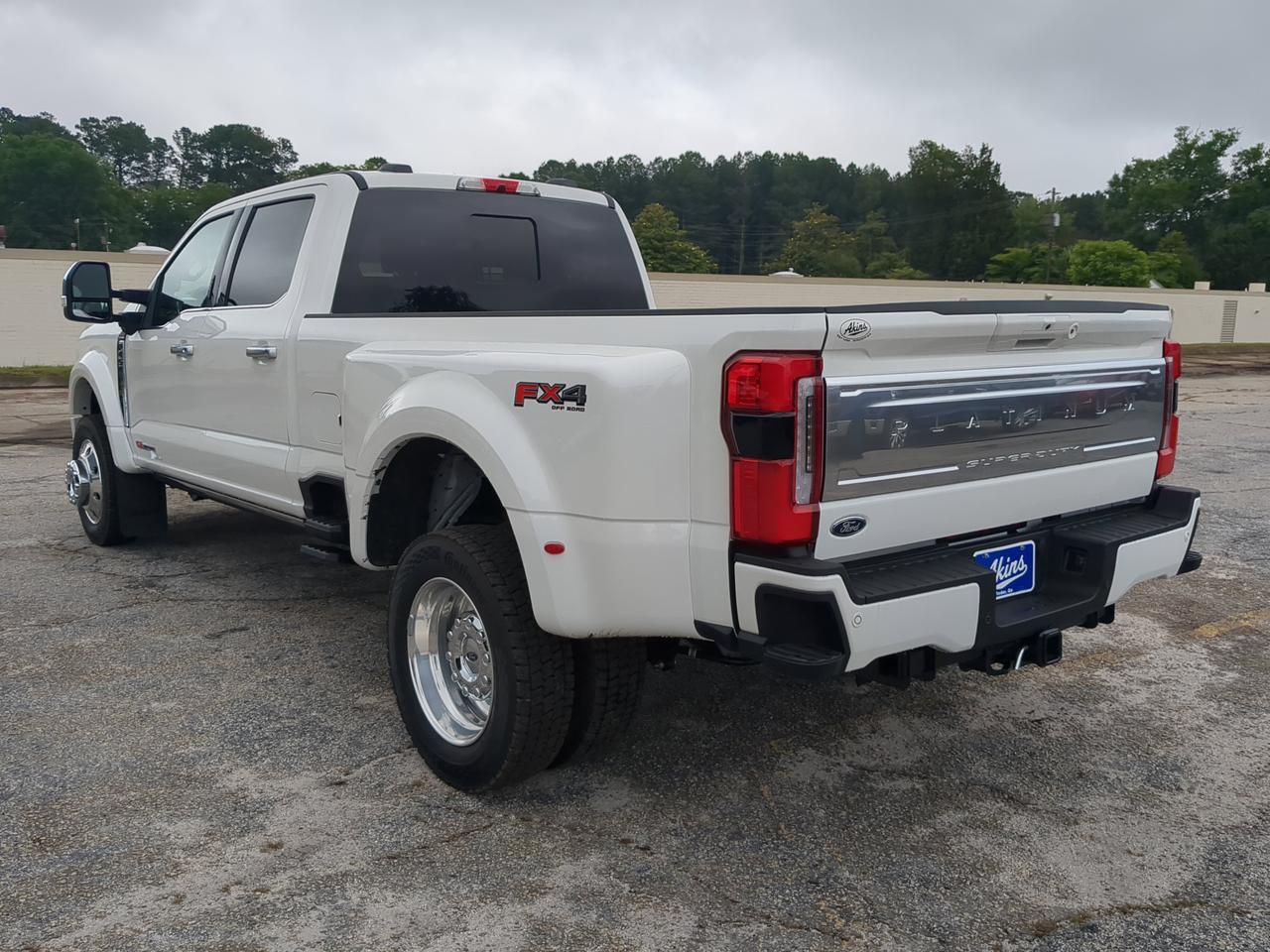 2026 Ford Super Duty F-450 DRW Platinum Plus Appleton WI