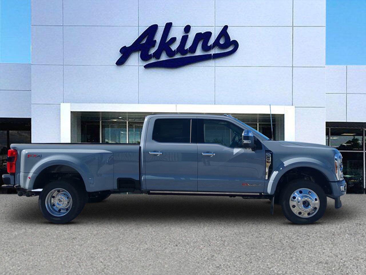 2026 Ford Super Duty F-450 DRW Platinum Plus