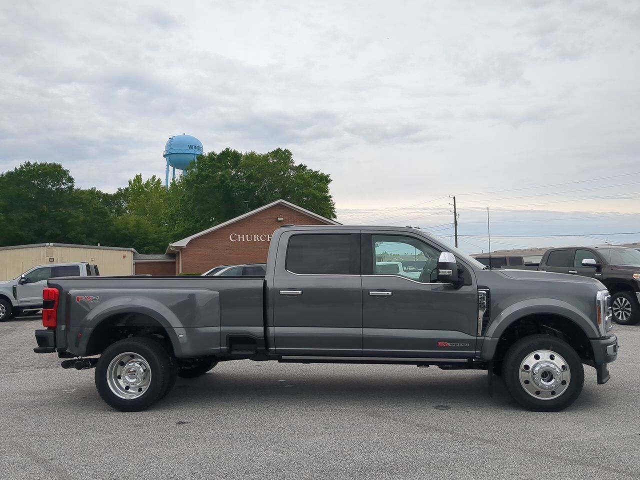 2026 Ford Super Duty F-450 DRW Platinum Plus