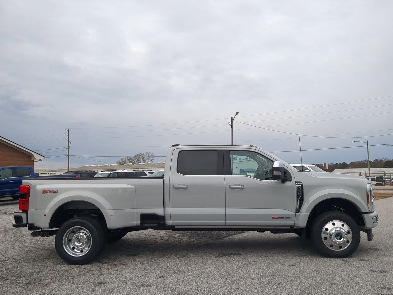 2026 Ford Super Duty F-450 DRW Platinum Plus