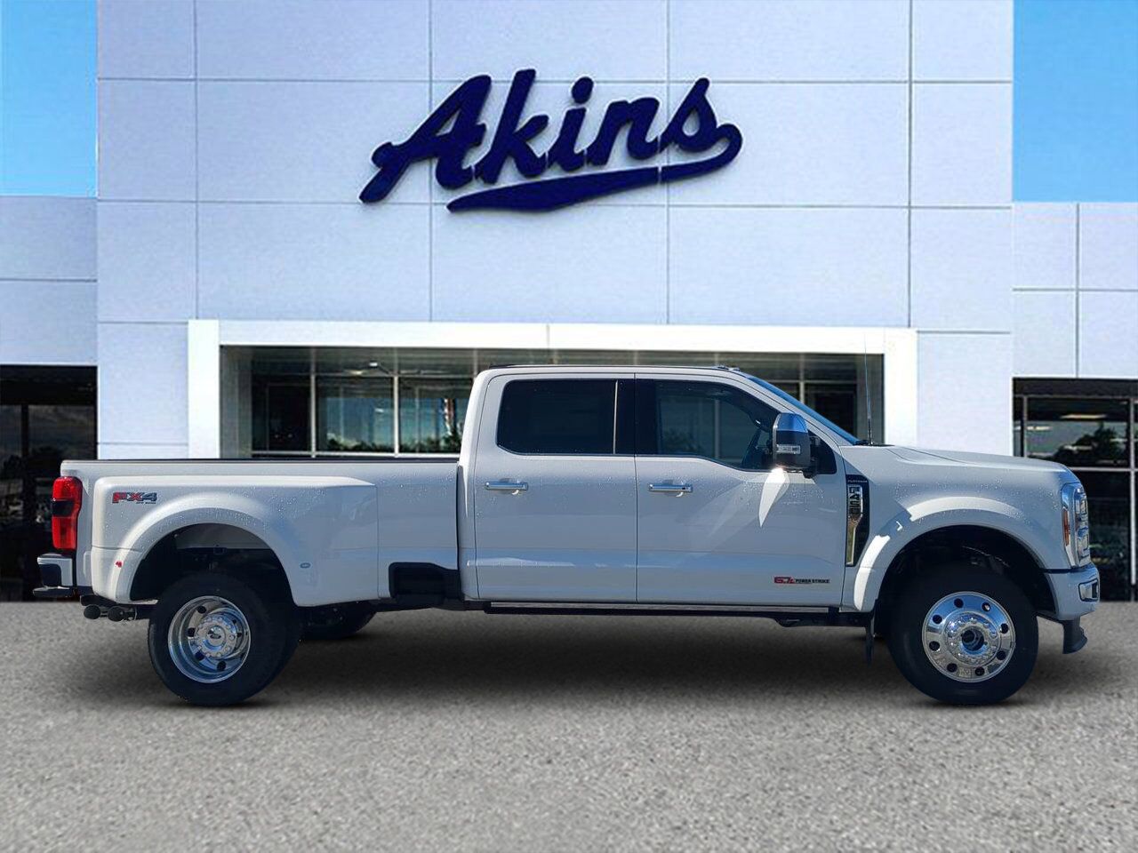 2026 Ford Super Duty F-450 DRW