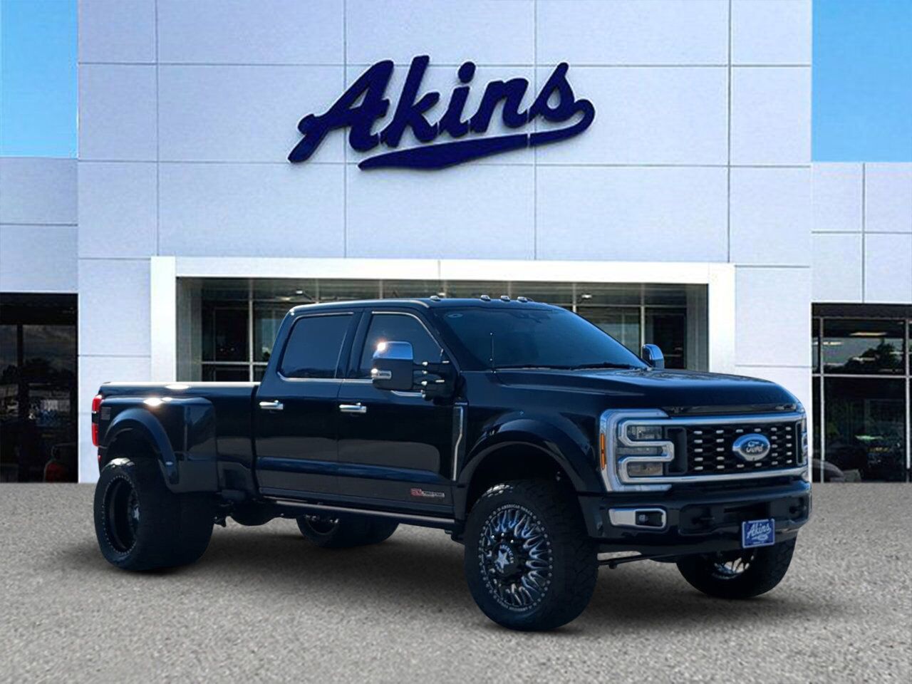 2026 Ford Super Duty F-450 DRW Platinum Plus